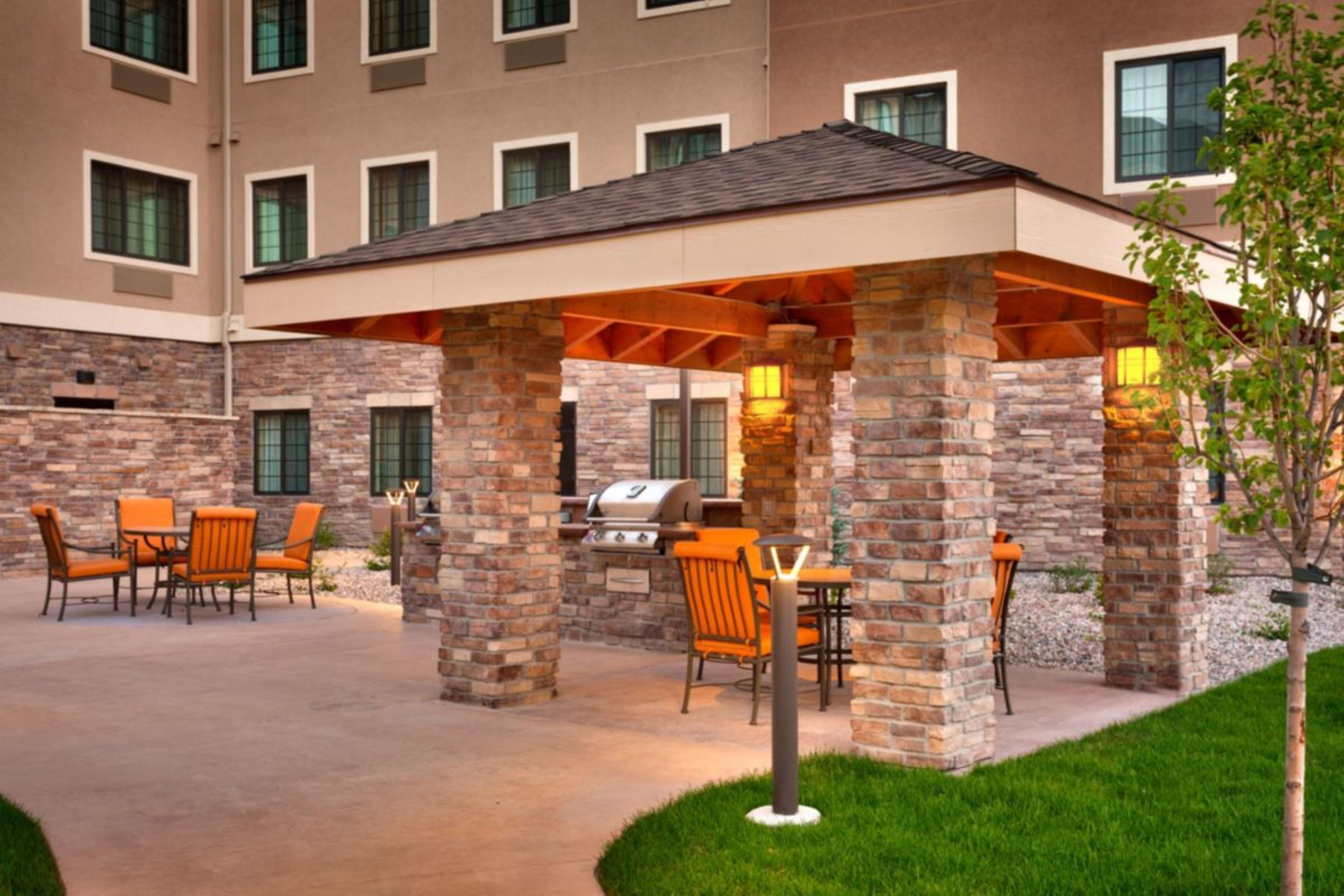 Staybridge Suites Bismarck By Ihg Exterior photo
